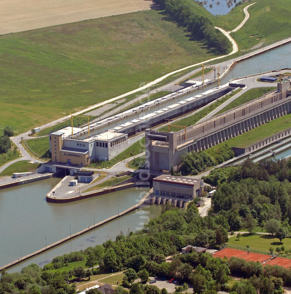 Luftaufnahme Uelzen - Schleuse Uelzen I + II im Elbe-Seitenkanal