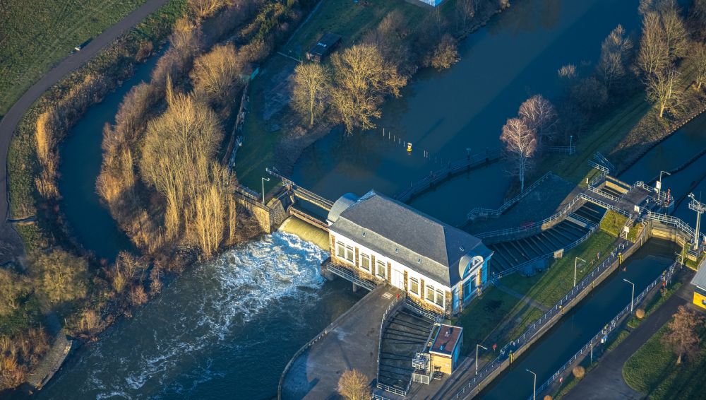 Luftbild Hamm - Schleusenanlagen am Ufer der Wasserstraße Datteln-Hamm-Kanal in Hamm im Bundesland Nordrhein-Westfalen, Deutschland
