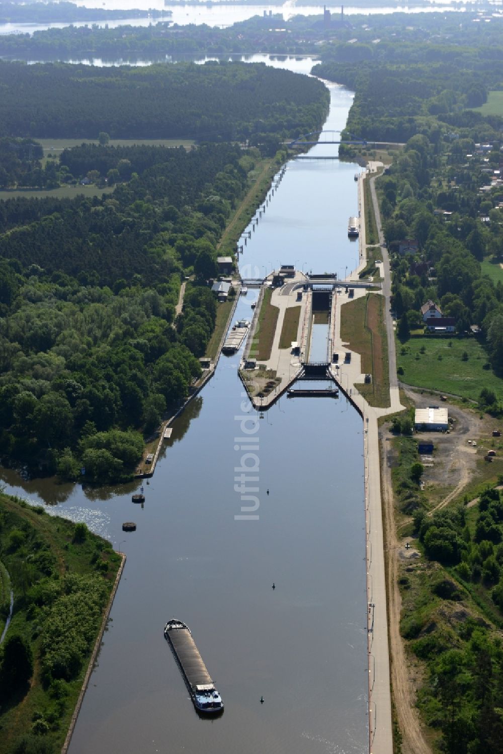 Luftbild Wusterwitz - Schleusenanlagen am Ufer der Wasserstraße des Elbe-Havel-Kanales in Wusterwitz im Bundesland Brandenburg