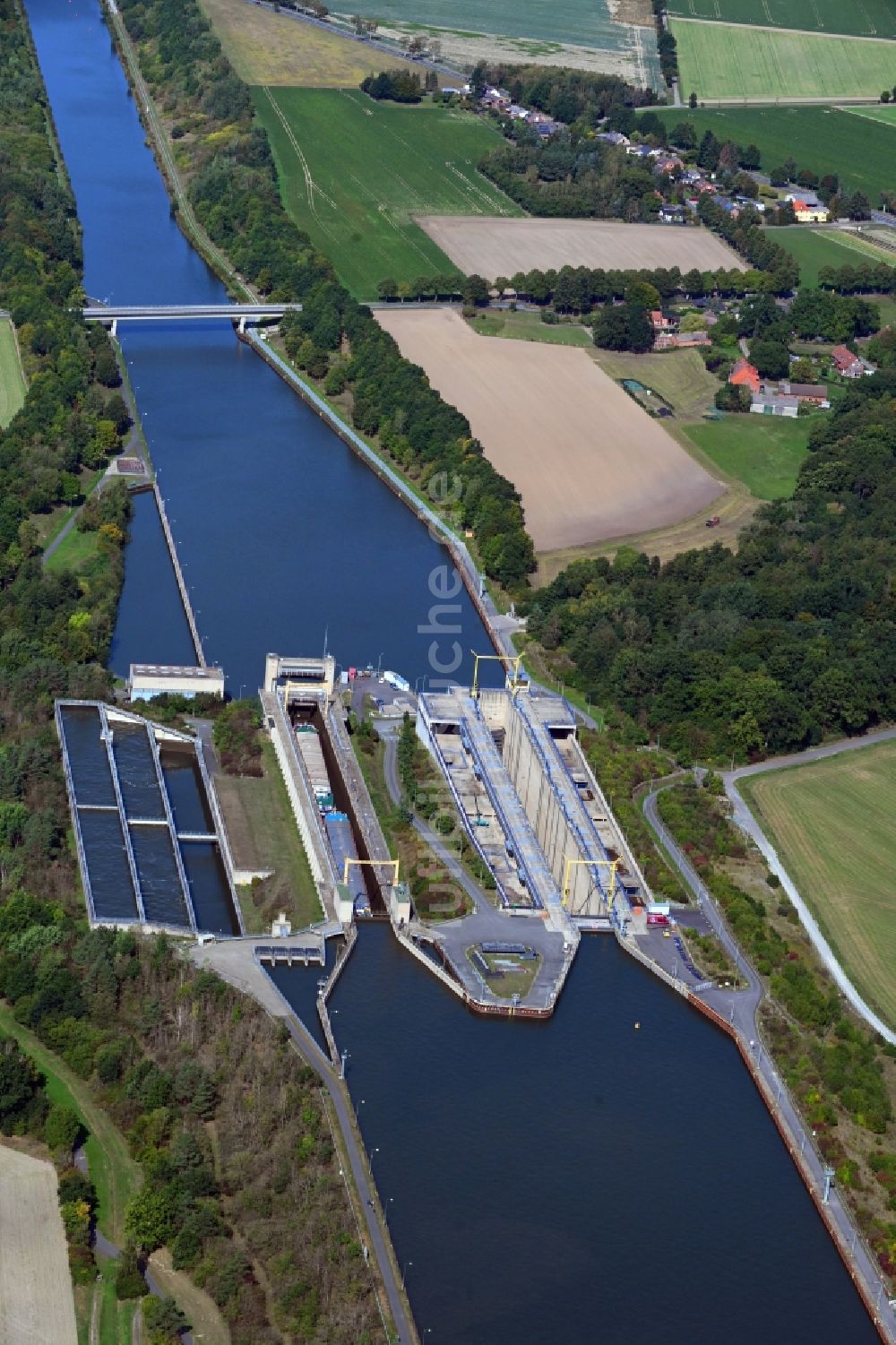 Luftbild Esterholz - Schleusenanlagen am Ufer der Wasserstraße Elbe-Seitenkanal in Esterholz im Bundesland Niedersachsen, Deutschland
