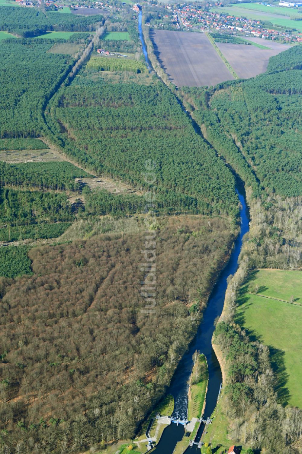 Luftbild Malliß - Schleusenanlagen am Ufer der Wasserstraße der MEW Müritz- Elde- Wasserstraße in Malliß im Bundesland Mecklenburg-Vorpommern, Deutschland
