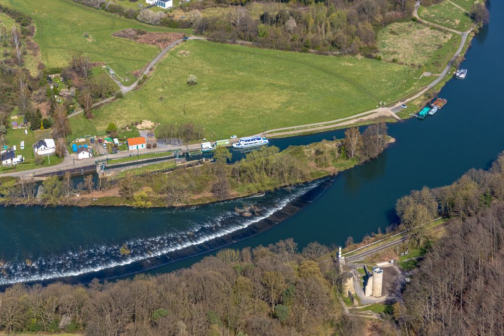 Luftaufnahme Heven - Schleusenanlagen am Ufer der Wasserstraße Ruhr in Heven im Bundesland Nordrhein-Westfalen, Deutschland