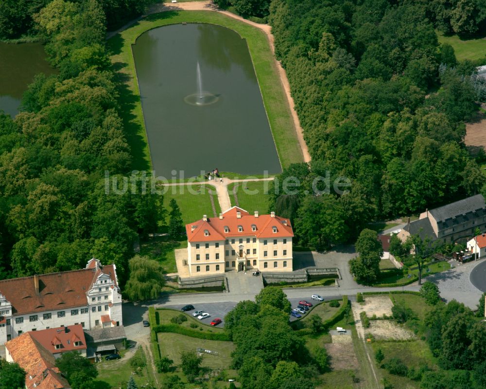 Zabeltitz von oben - Schloß - Barockschloss in Zabeltitz im Bundesland Sachsen, Deutschland