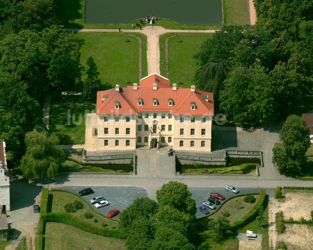 Zabeltitz aus der Vogelperspektive: Schloß - Barockschloss in Zabeltitz im Bundesland Sachsen, Deutschland