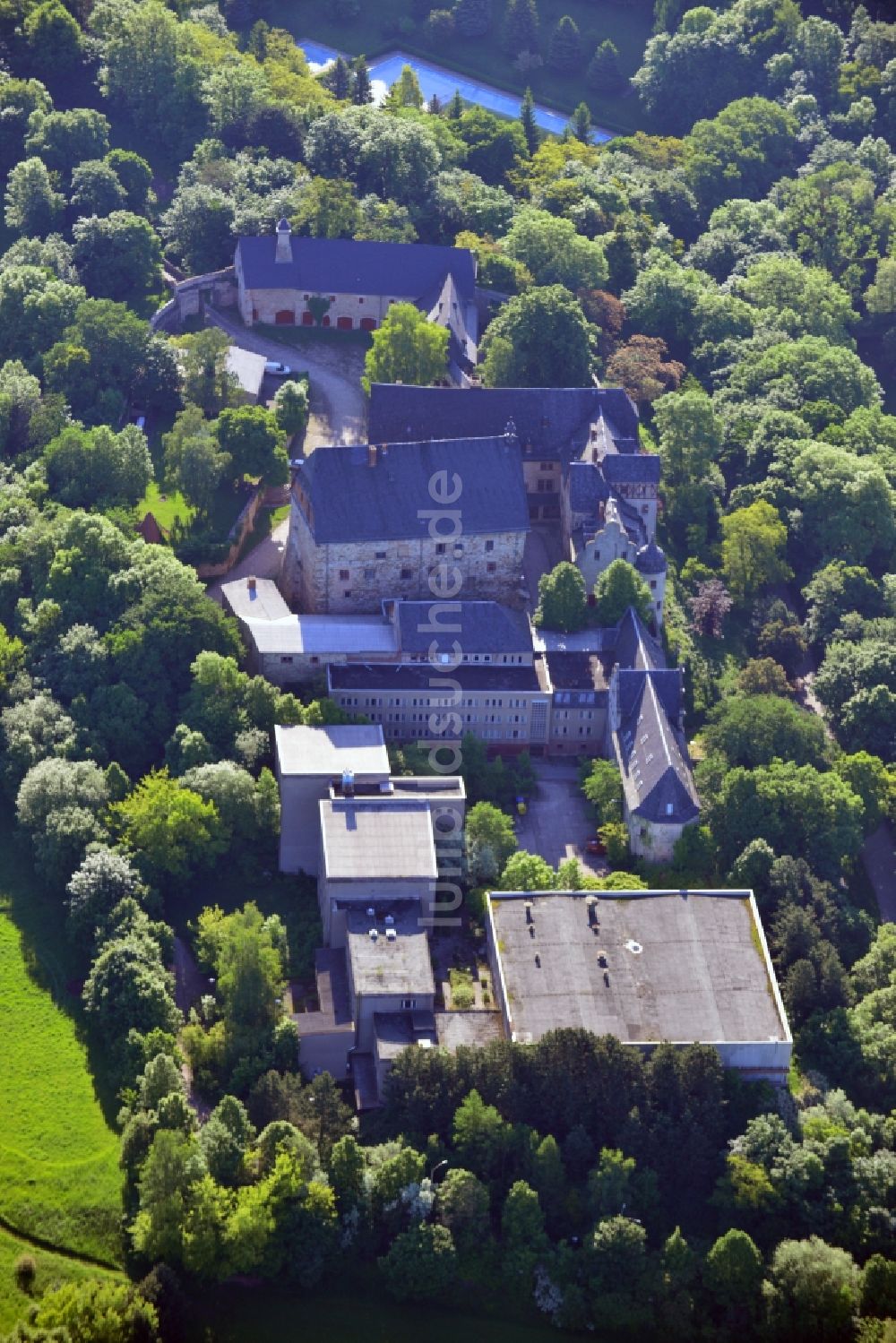 Beichlingen von oben - Schloss Beichlingen in der Straße des Friedens im Bundesland Thüringen