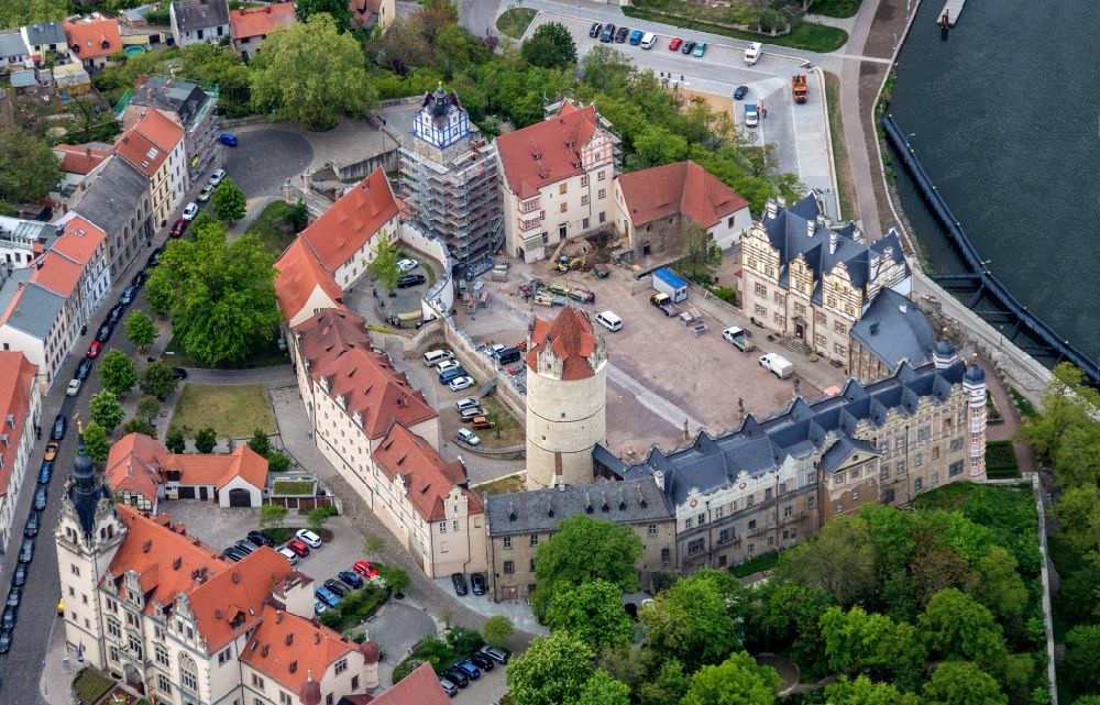 Bernburg (Saale) aus der Vogelperspektive: Schloss Bernburg in Bernburg (Saale) im Bundesland Sachsen-Anhalt