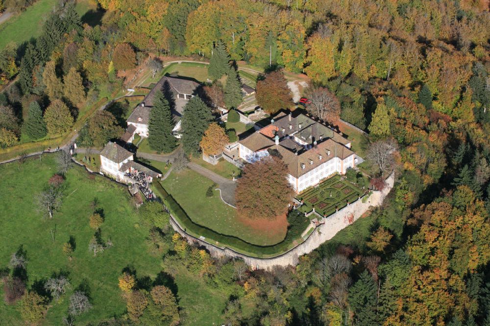 Luftaufnahme Schliengen - Schloss Bürgeln oberhalb Schliengen im Südschwarzwald