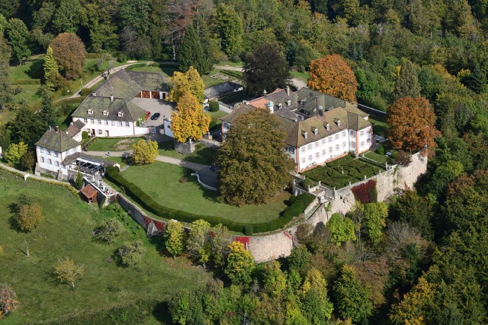 Luftaufnahme Kandern - Schloss Bürgeln im Südschwarzwald in Schliengen bei Kandern im Bundesland Baden-Württemberg, Deutschland