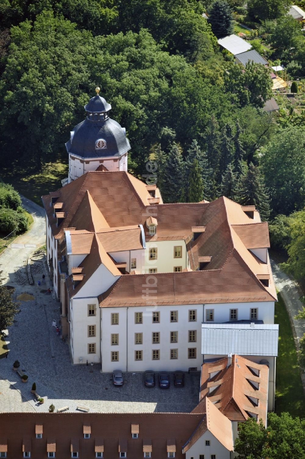 Luftbild Eisenberg - Schloss Christiansburg mit der angegliederten Schlosskirche in Eisenberg im Bundesland Thüringen