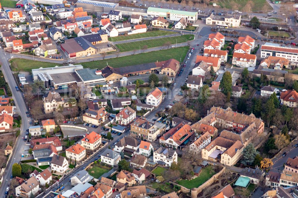 Luftaufnahme Deidesheim - Schloß Deidesheim in Deidesheim im Bundesland Rheinland-Pfalz, Deutschland