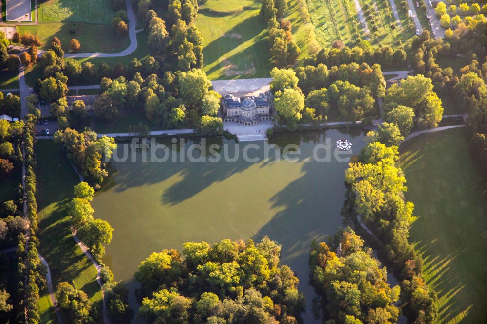 Ludwigsburg von oben - Schloss Domäne Seeschloß Monrepos am Seeufer in Ludwigsburg im Bundesland Baden-Württemberg, Deutschland