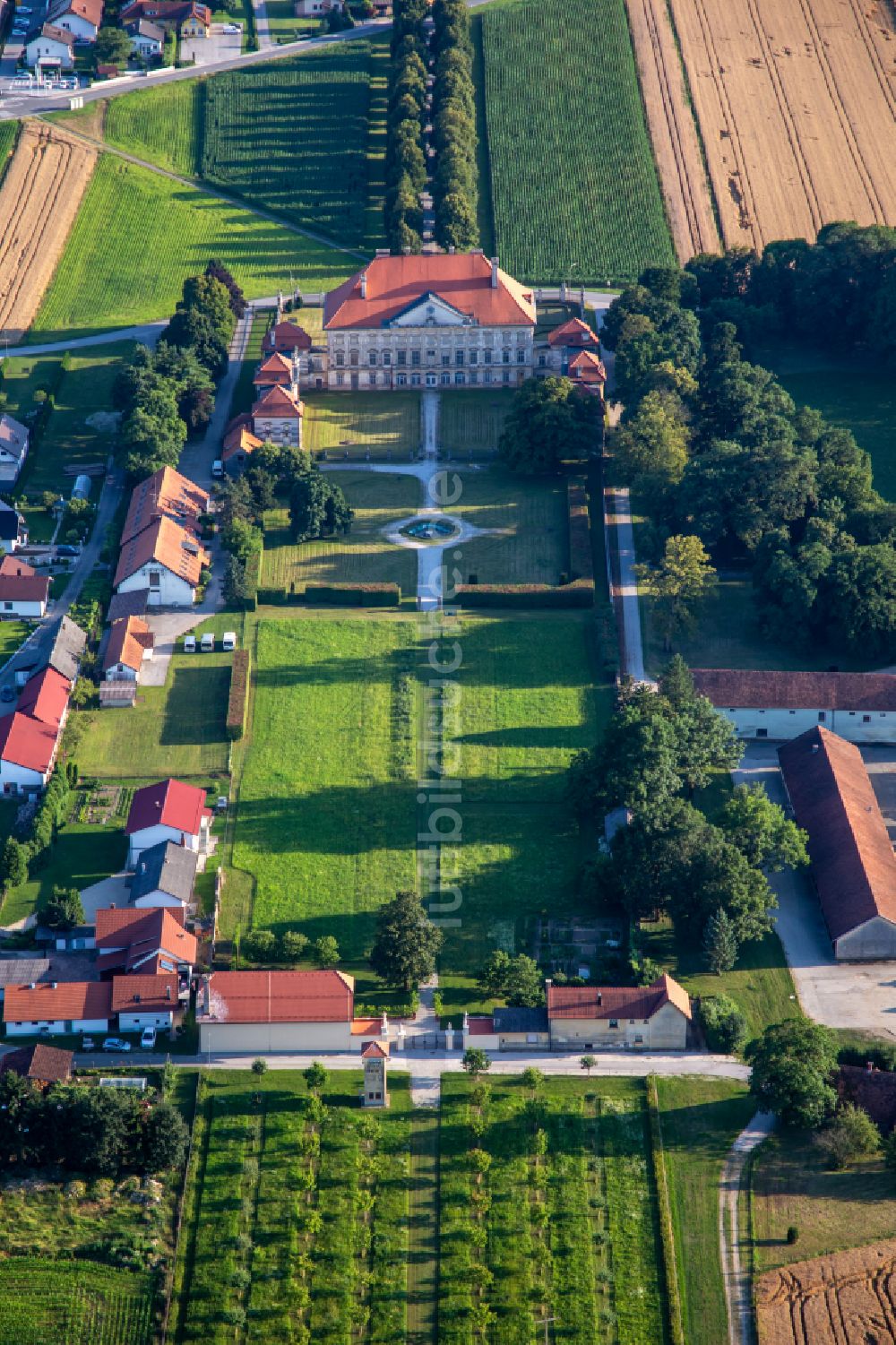 Luftaufnahme Dornava - Schloß Dornau Dvorec Dornav in Dornava in Ptuj, Slowenien