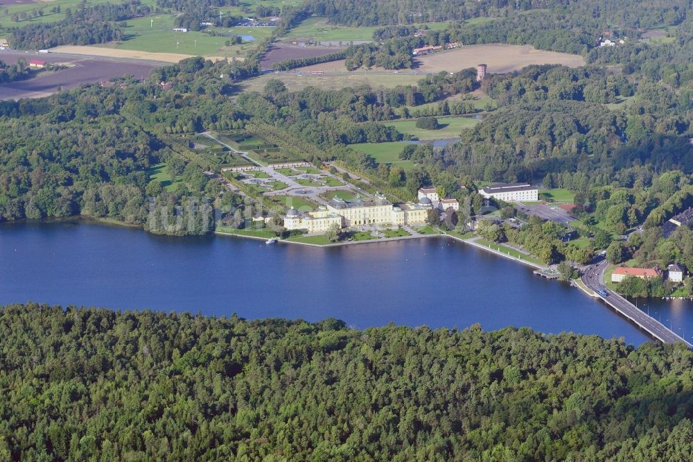Luftaufnahme Drottingsholm - Schloss Drottningholm in Schweden