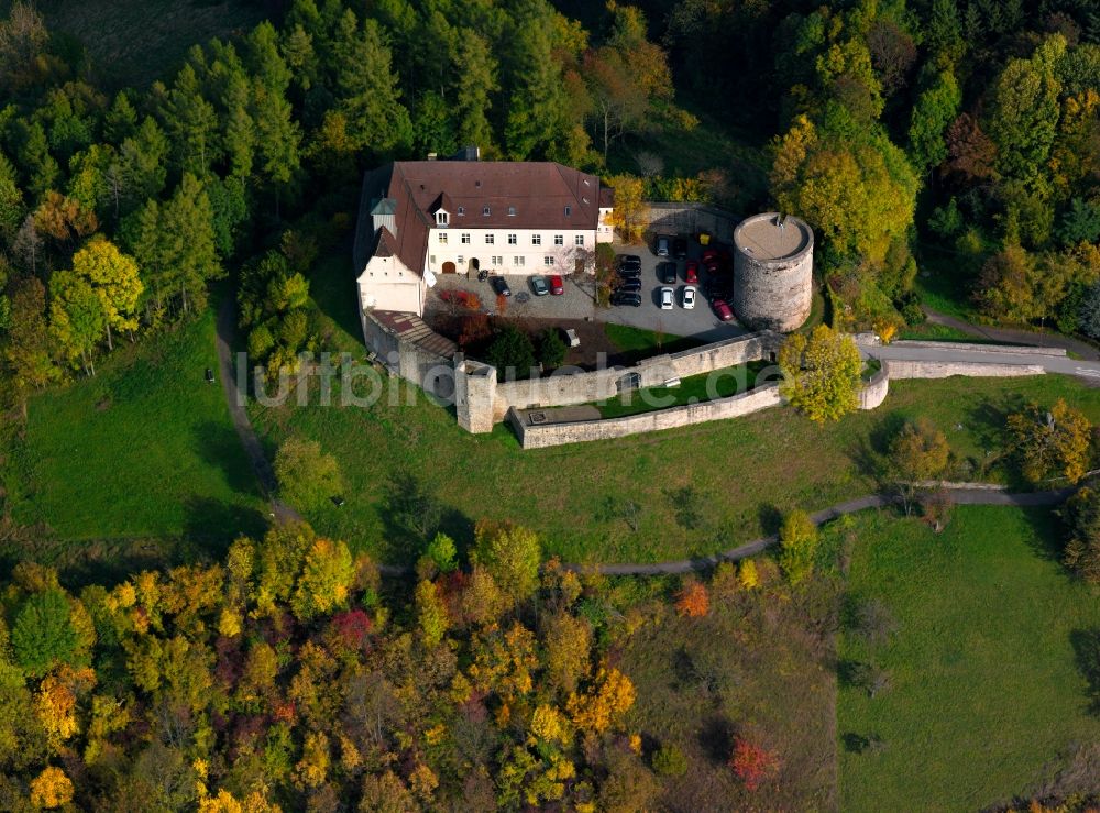 Luftaufnahme Auenwald - Schloss Ebersberg in der Gemeinde Auenwald im Bundesland Baden-Württemberg