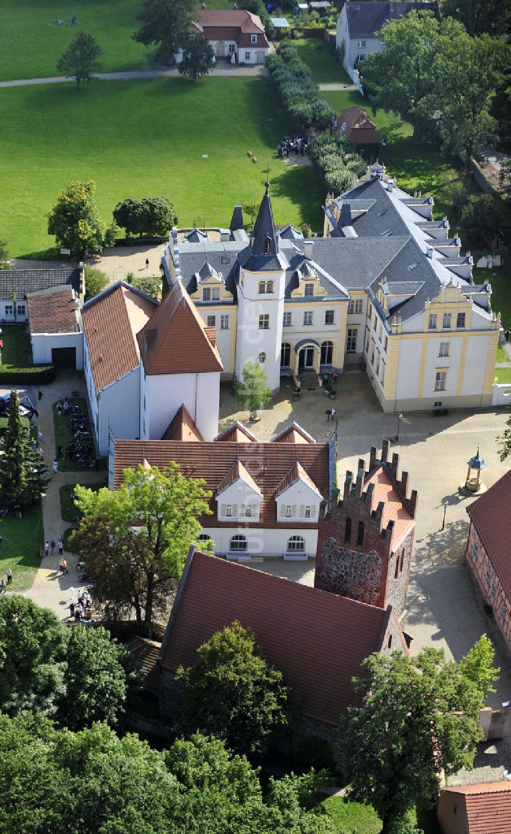 LIEBENBERG aus der Vogelperspektive: Schloss & Gut Liebenberg