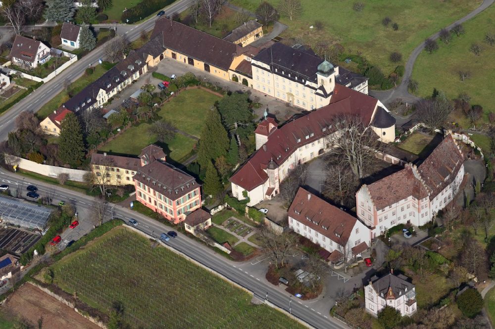 Heitersheim aus der Vogelperspektive: Schloss Heitersheim, ehemaliges Malteserschloss in Heitersheim im Bundesland Baden-Württemberg, Deutschland