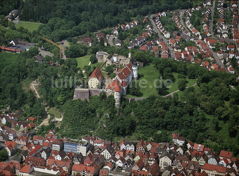 Luftbild Heidenheim an der Brenz - Schloss Hellenstein , einer über der Stadt Heidenheim an der Brenz gelegenen Festungsanlage