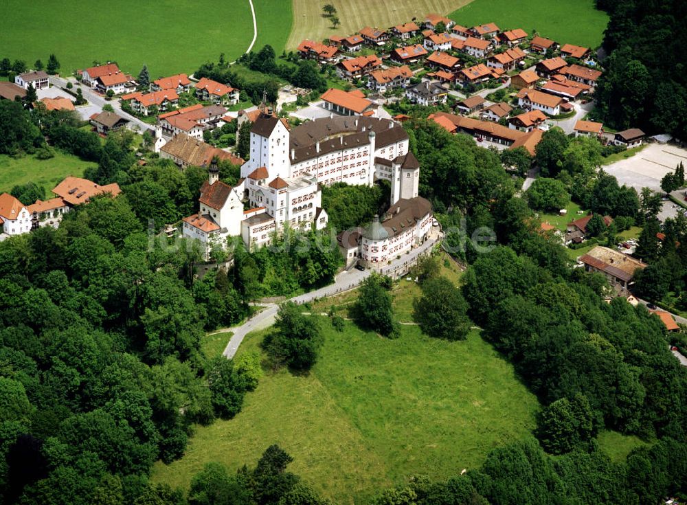 Aschau im Chiemgau aus der Vogelperspektive: Schloss Hohenaschau