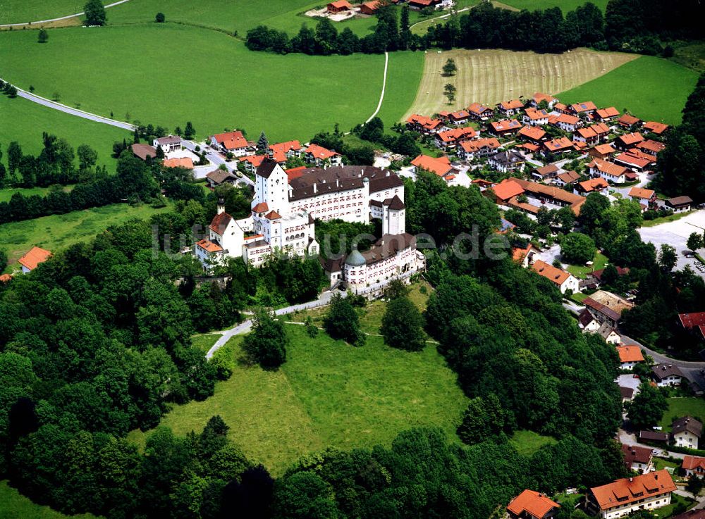 Luftaufnahme Aschau im Chiemgau - Schloss Hohenaschau