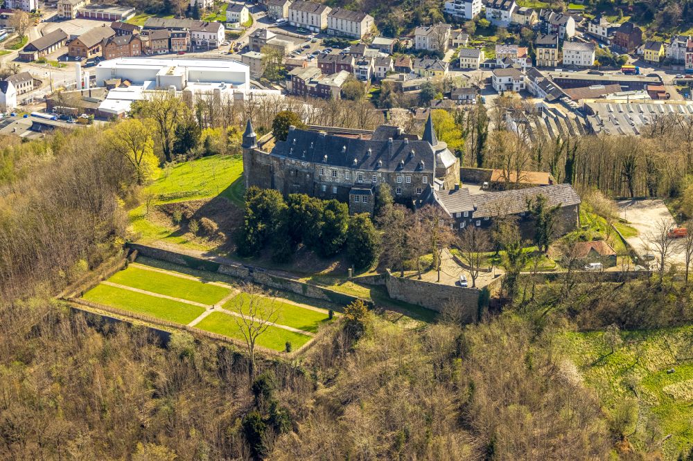 Luftaufnahme Hohenlimburg - Schloss Hohenlimburg in Hohenlimburg im Bundesland Nordrhein-Westfalen, Deutschland