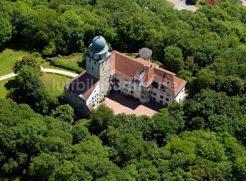 Stühlingen von oben - Schloss Hohenlupfen in Stühlingen im Bundesland Baden-Württemberg