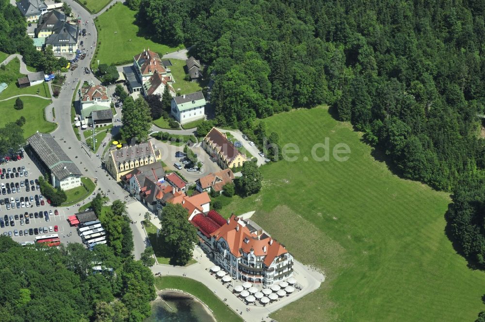 Luftaufnahme Hohenschwangau - Schloss Hohenschwangau in Schwangau in Bayern