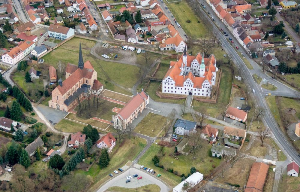 Doberlug-Kirchhain von oben - Schloss und Klosterkirche Doberlug im Bundesland Brandenburg