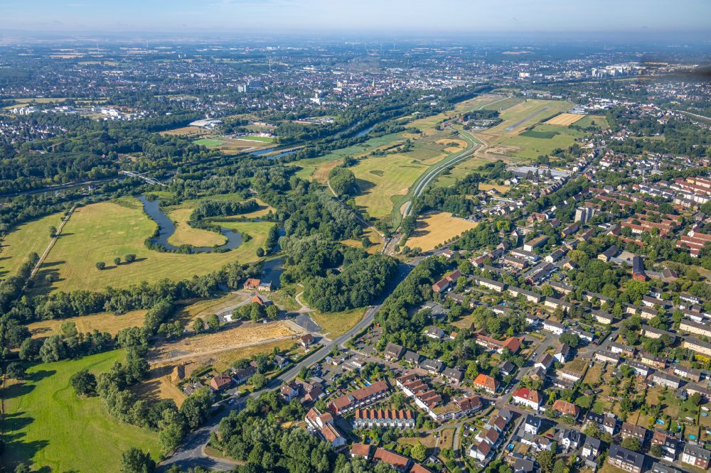 Luftaufnahme Hamm - Schloss- Mühle am Mühlenteich in Hamm im Bundesland Nordrhein-Westfalen