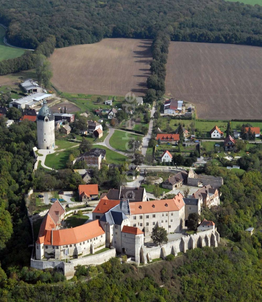 Freyburg/Unstrut aus der Vogelperspektive: Schloss Neuenburg und der Bergfried Dicker Wilhelm