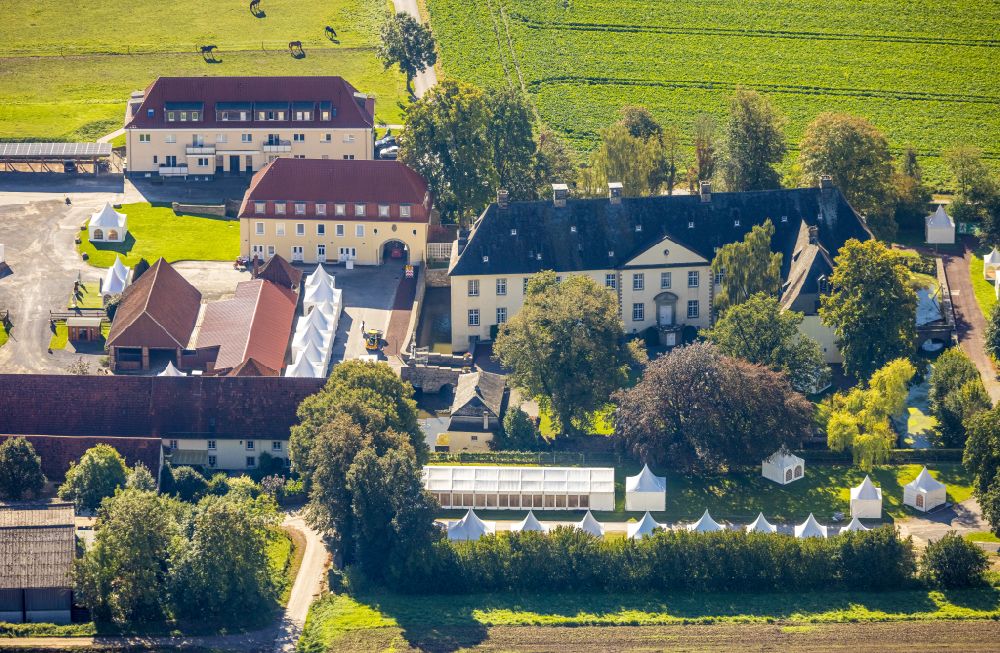 Luftbild Helle - Schloss Schloss Wocklum in Helle im Bundesland Nordrhein-Westfalen, Deutschland