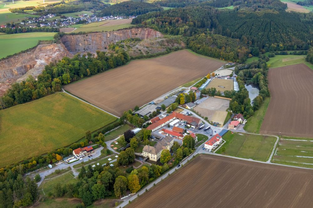 Luftbild Helle - Schloss Schloss Wocklum in Helle im Bundesland Nordrhein-Westfalen, Deutschland