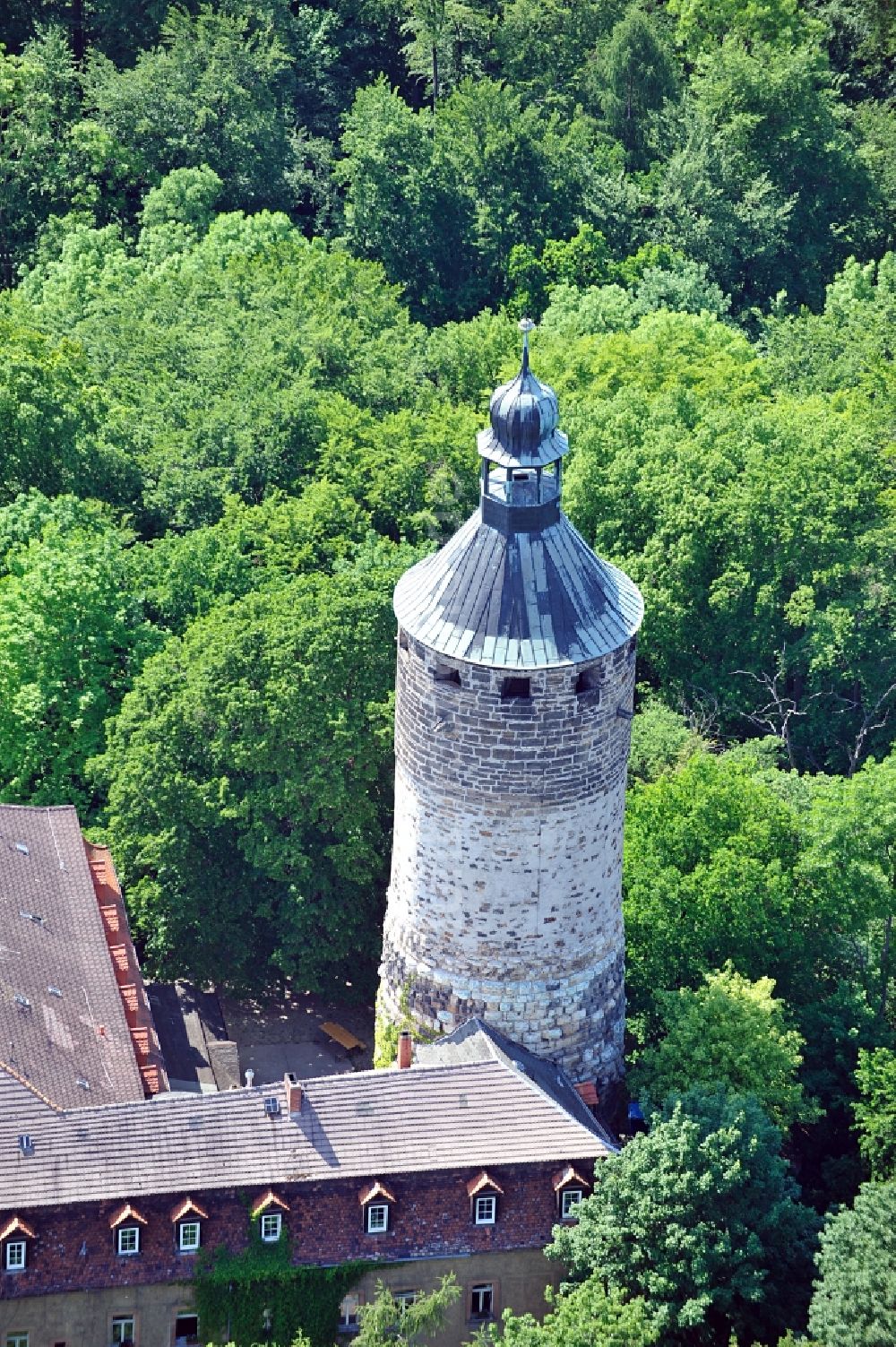 Tonndorf von oben - Schloss Tonndorf in Tonndorf im Bundesland Thüringen