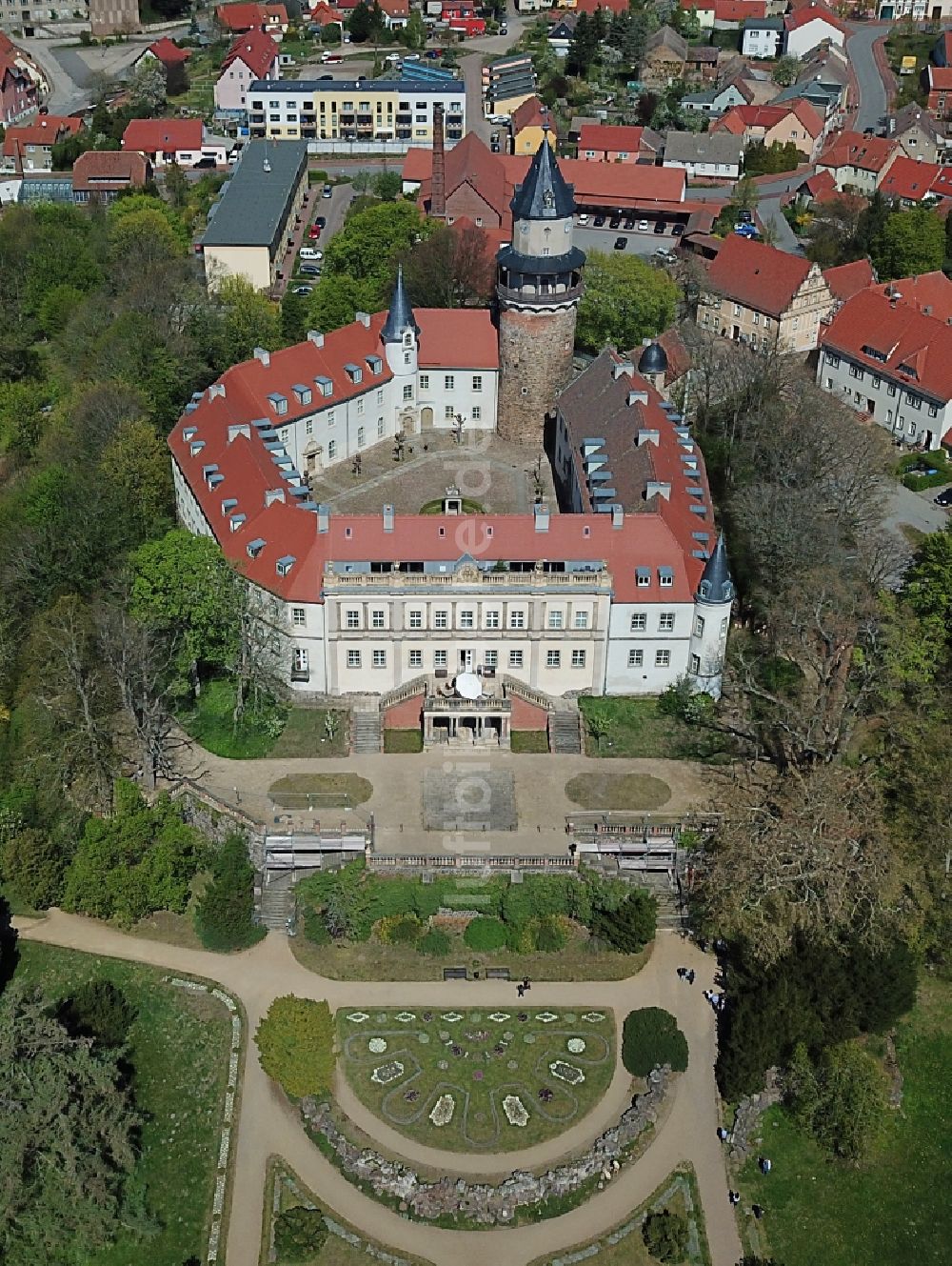 Luftaufnahme Wiesenburg/Mark - Schloss Wiesenburg im Hohen Fläming im Bundesland Brandenburg