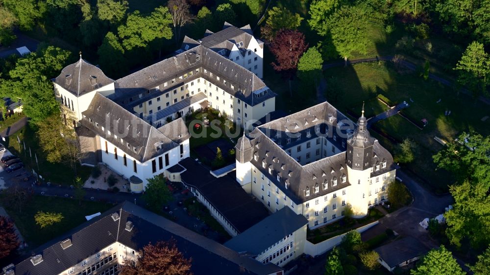 Bornheim von oben - Schlosshotel Walberberg in Bornheim im Bundesland Nordrhein-Westfalen, Deutschland