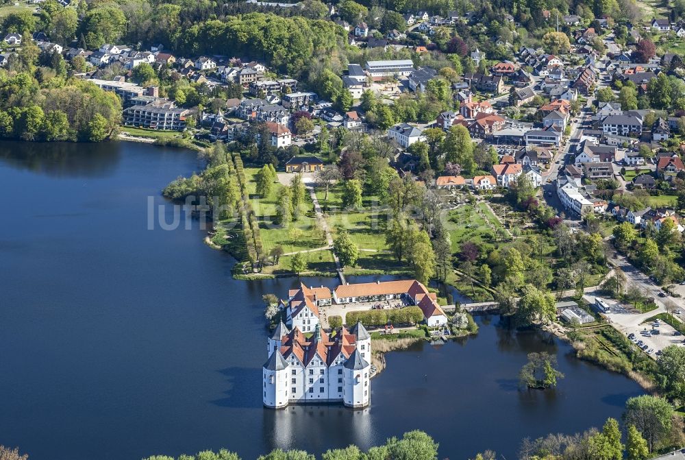 Luftbild Glücksburg - Schlosssee mit Wasserschloß Schloss Glücksburg im Ortsteil Ulstrupfeld in Glücksburg im Bundesland Schleswig-Holstein
