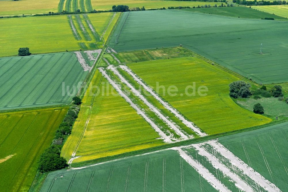 Luftaufnahme Möringen - Schneisen- und Streckenverlauf der unterirdischen Gasleitungstrasse in Möringen im Bundesland Sachsen-Anhalt, Deutschland