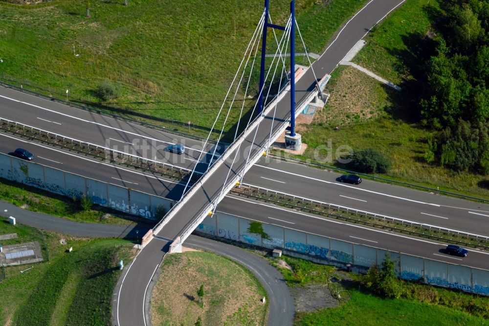 Luftbild Markkleeberg - Schrägseilbrücke entlang der Bundesstraße B2 in Markkleeberg im Bundesland Sachsen, Deutschland