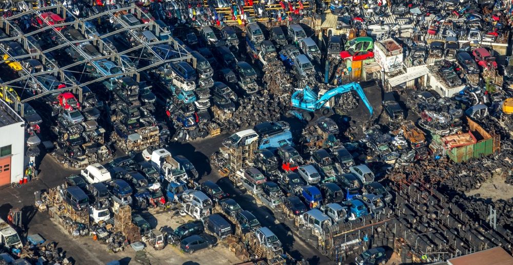 Luftbild Unna - Schrottplatz zur Verwertung von PKW Automobilen und Gebrauchtfahrzeugen mit Zerlegung und Ersatzteilhandel in Unna im Bundesland Nordrhein-Westfalen, Deutschland