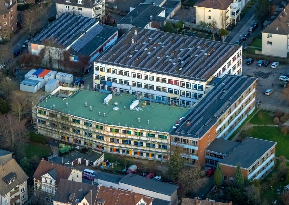 Luftbild Witten - Schulgebäude des Gymnasium Albert-Martmöller-Gymnasium in Witten im Bundesland Nordrhein-Westfalen, Deutschland