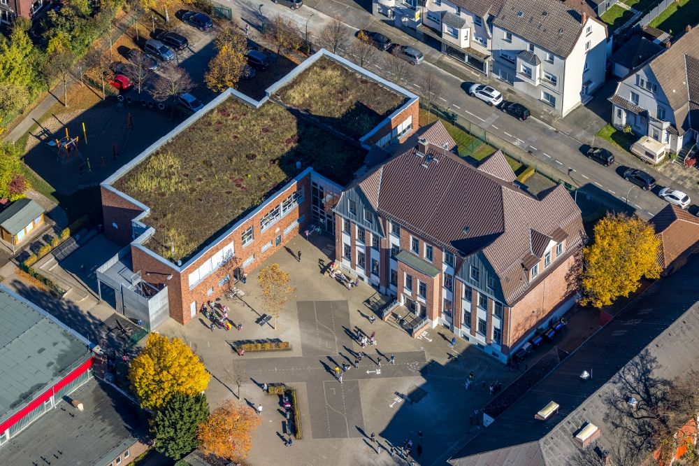 Hamm von oben - Schulgebäude der Overbergschule an der Overbergstraße im Ortsteil Bockum-Hövel in Hamm im Bundesland Nordrhein-Westfalen, Deutschland