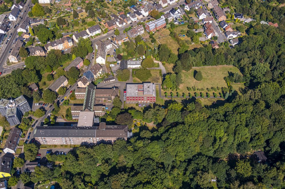 Luftaufnahme Essen - Schulgebäude der Albert-Liebmann-Schule in Essen im Bundesland Nordrhein-Westfalen, Deutschland