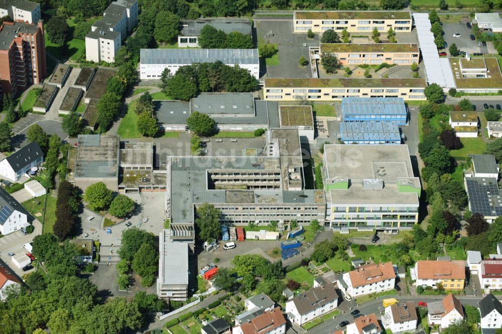 Luftaufnahme Gießen - Schulgebäude der Alexander-von-Humboldt-Schule und der Herderschule am Gleiberger Weg in Gießen im Bundesland Hessen, Deutschland