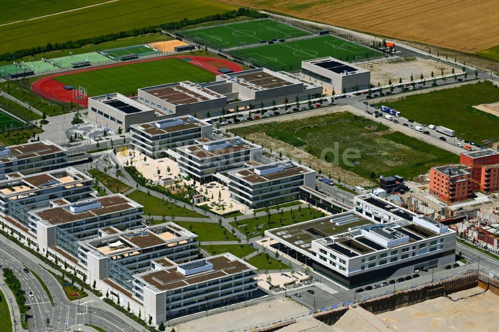 München aus der Vogelperspektive: Schulgebäude am Bildungscampus Freiham in München im Bundesland Bayern, Deutschland