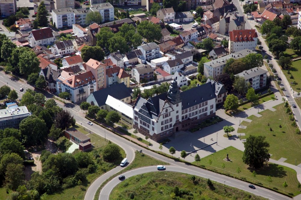 Luftbild Worms - Schulgebäude der Ernst Ludwig Grundschule in Worms im Bundesland Rheinland-Pfalz, Deutschland