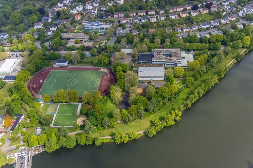 Luftaufnahme Herdecke - Schulgebäude der Friedrich Harkort Schule in Herdecke im Bundesland Nordrhein-Westfalen
