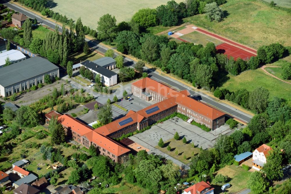 Luftbild Großräschen - Schulgebäude der Friedrich-Hoffmann-Oberschule Großräschen an der Seestraße in Großräschen im Bundesland Brandenburg, Deutschland