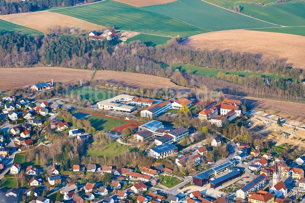 Luftbild Furth - Schulgebäude in Furth im Bundesland Bayern, Deutschland