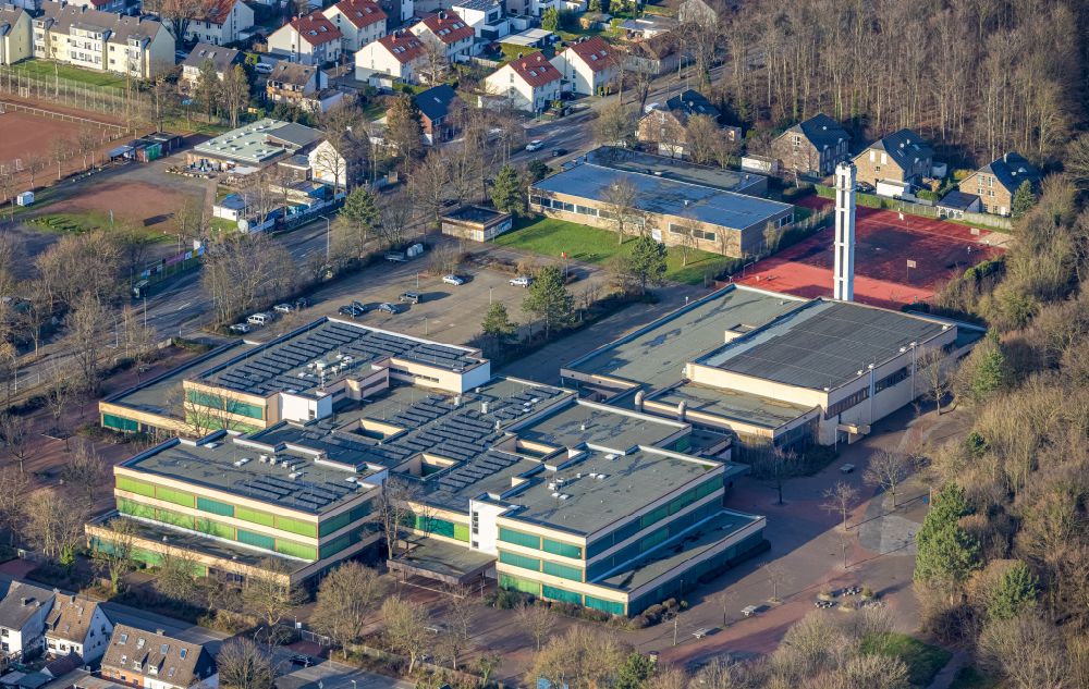 Luftbild Duisburg - Schulgebäude der Gesamtschule Duisburg- Süd in Duisburg im Bundesland Nordrhein-Westfalen
