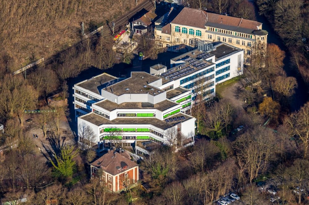 Hagen aus der Vogelperspektive: Schulgebäude der Gesamtschule Haspe in Hagen im Bundesland Nordrhein-Westfalen, Deutschland