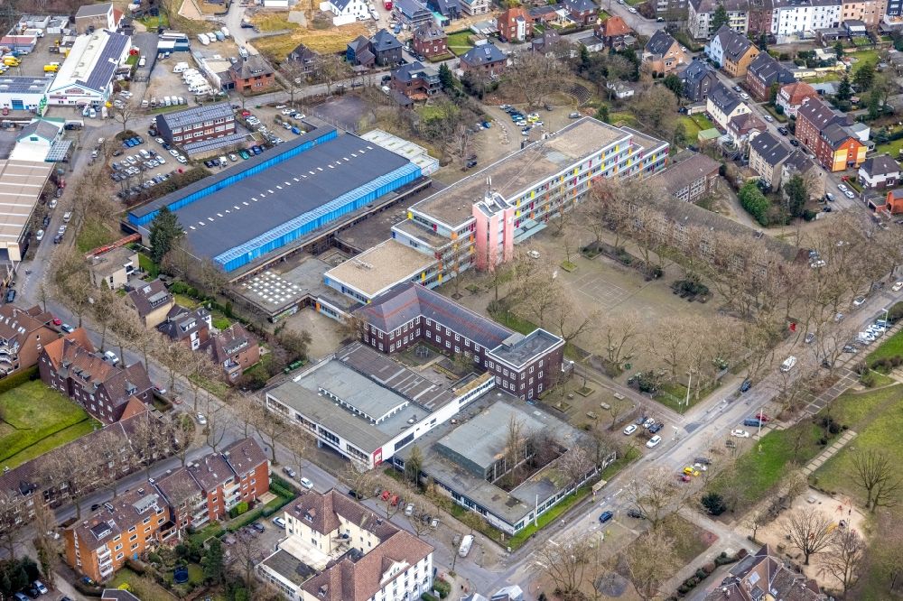 Luftaufnahme Oberhausen - Schulgebäude der Gesamtschule Osterfeld in Oberhausen im Bundesland Nordrhein-Westfalen, Deutschland